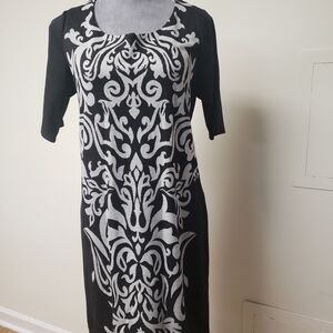 Stylish Black and Gray Patterned Dress with gold zippered back